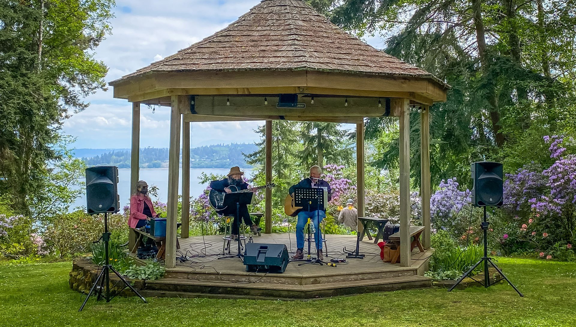 Whidbey Telecom events Mothers Day at Meerkerk Gardens