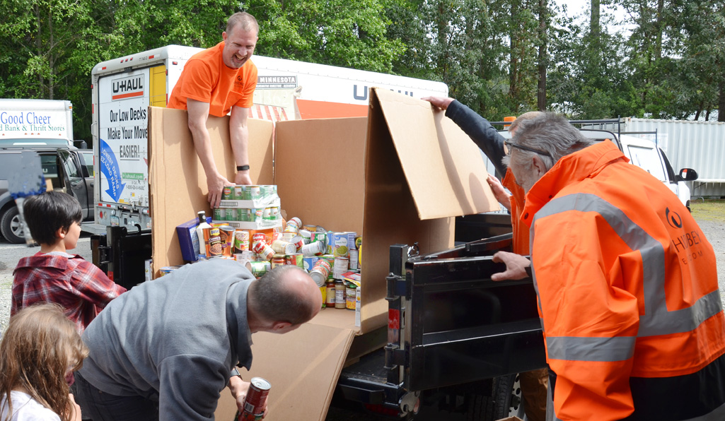 Whidbey Telecom food drive giving back